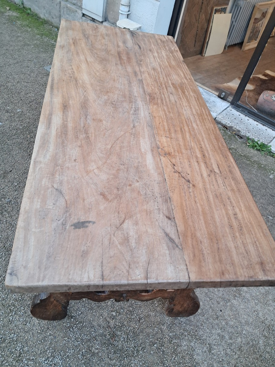 Table espagnole en noyer ancienne. -photo-7