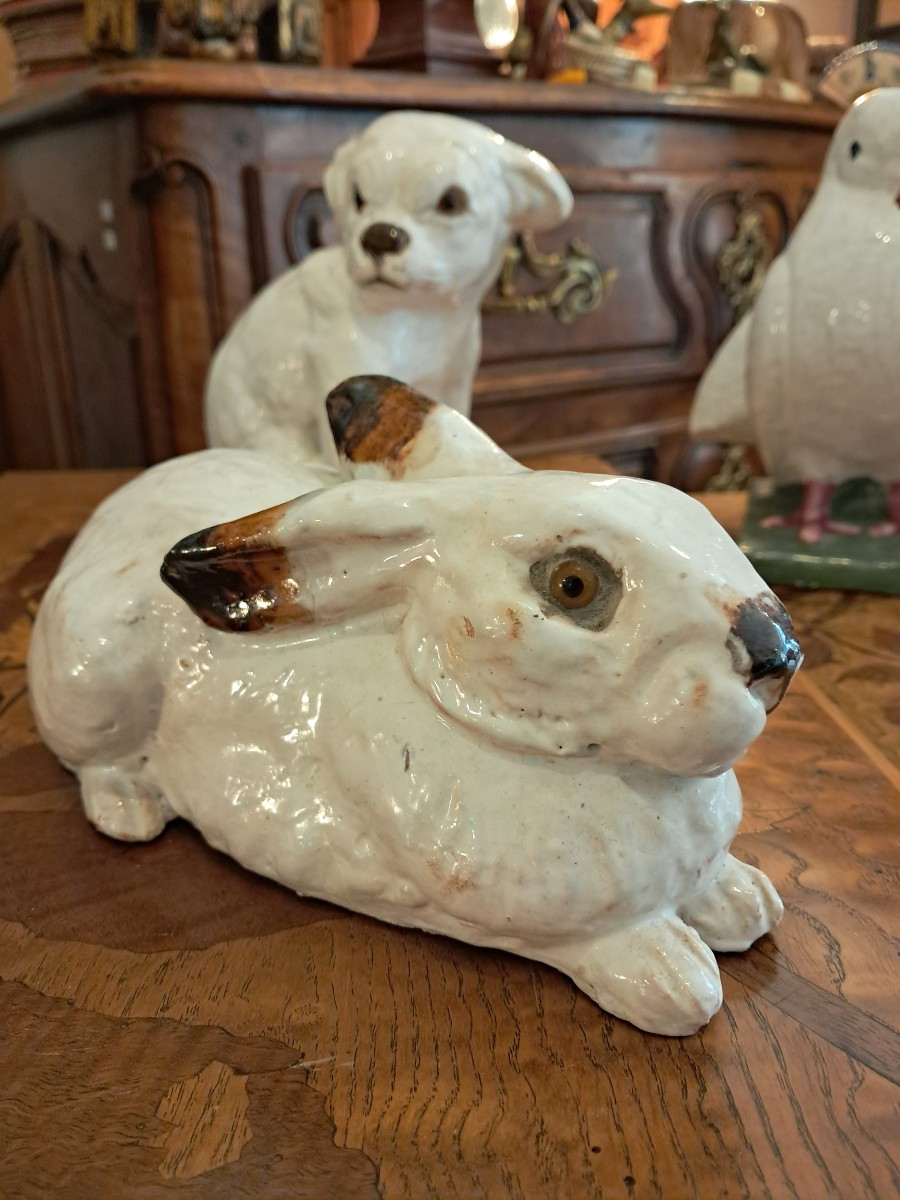 Lapin en terre cuite émaillée  fabrique de bavent 