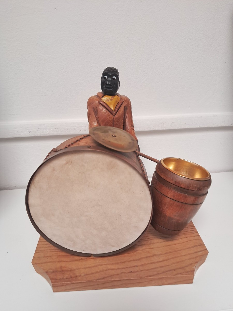 Distributeur de cigarettes batteur de jazz