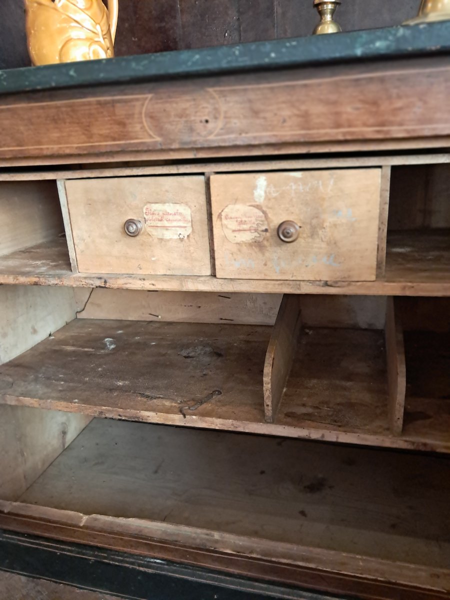 19th-century Sideboard With An Antique Patina -photo-3