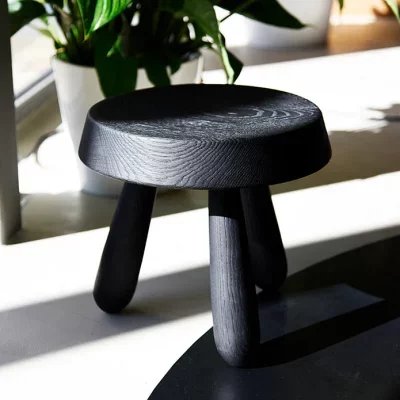 Douglas Mont Pair Of “yakisugi” Or Charred Oak Tripod Stools, 20th Century-photo-2