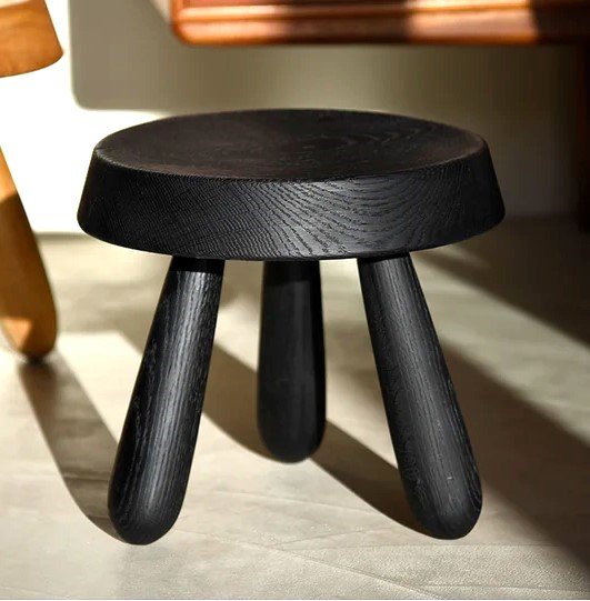 Douglas Mont Pair Of “yakisugi” Or Charred Oak Tripod Stools, 20th Century-photo-3