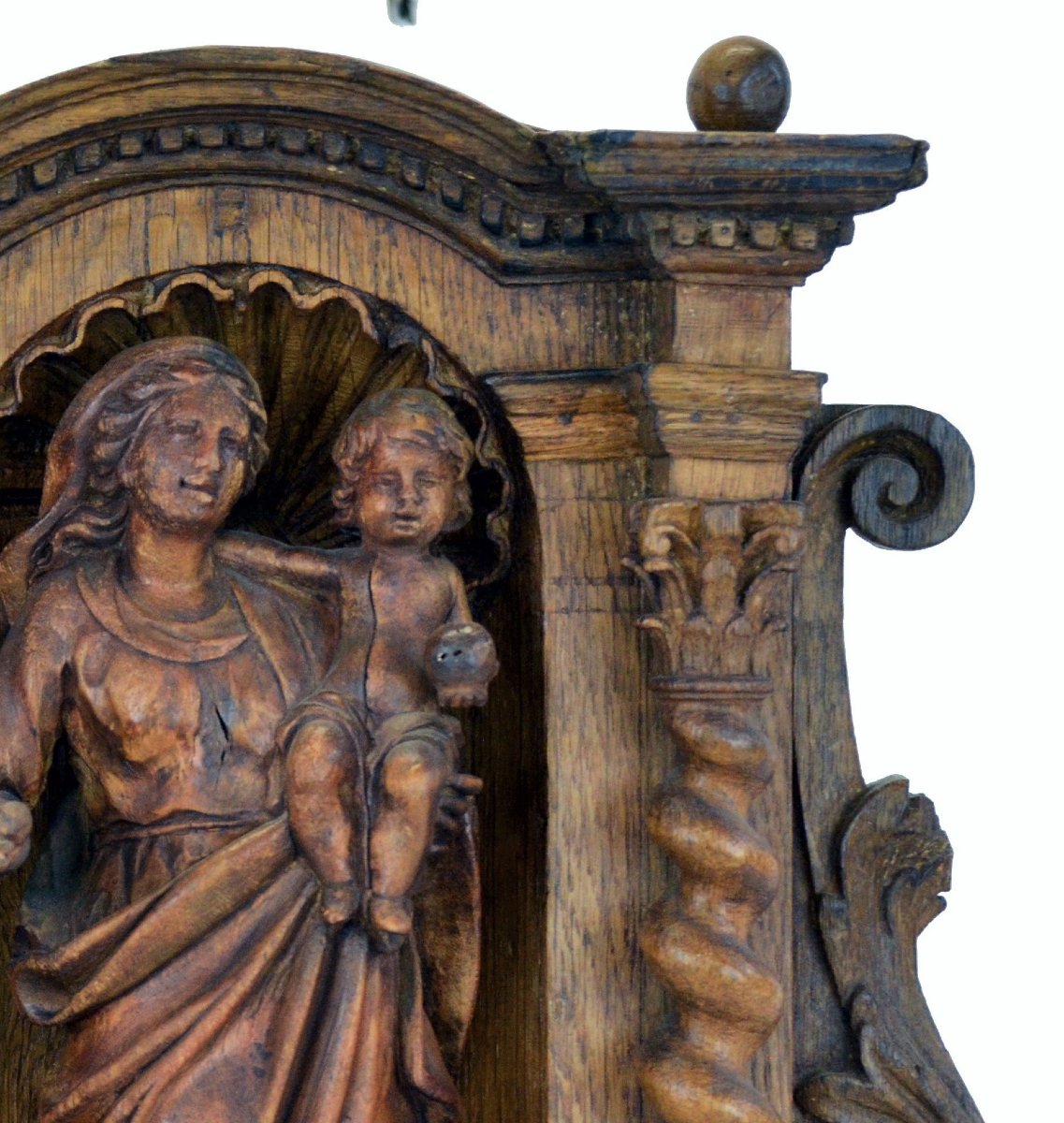 «Vierge à l’enfant» Statue et son support partie d’un rétable en bois sculpté Fin XVII ème-photo-4