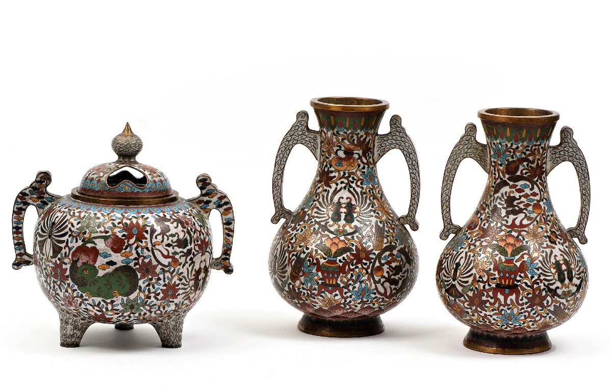 Cloisonné Enamel Vases And An Incense Burner, Japan, 19th Century-photo-2
