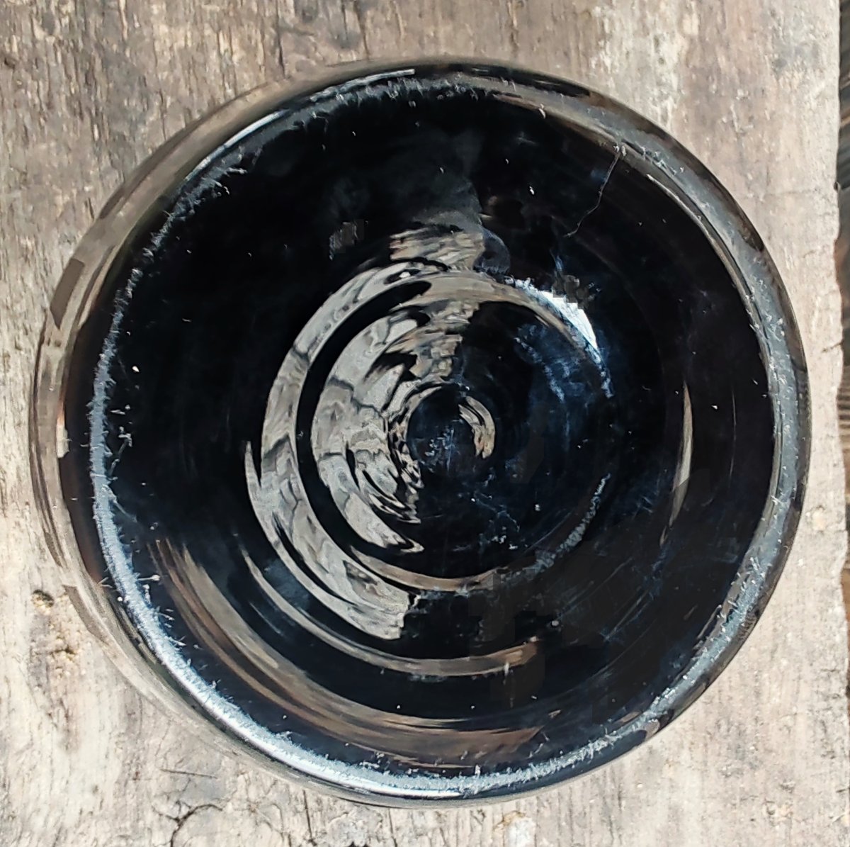 Large Art Deco-style Engraved Black Glass Vase (circa 1930–1950)-photo-1