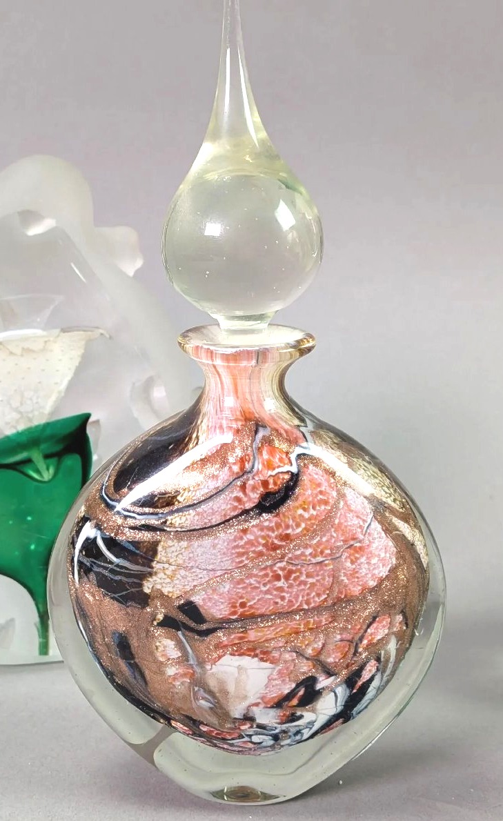 Michèle LUZORO (Biot, France) flacon de parfum en verre soufflé 1992