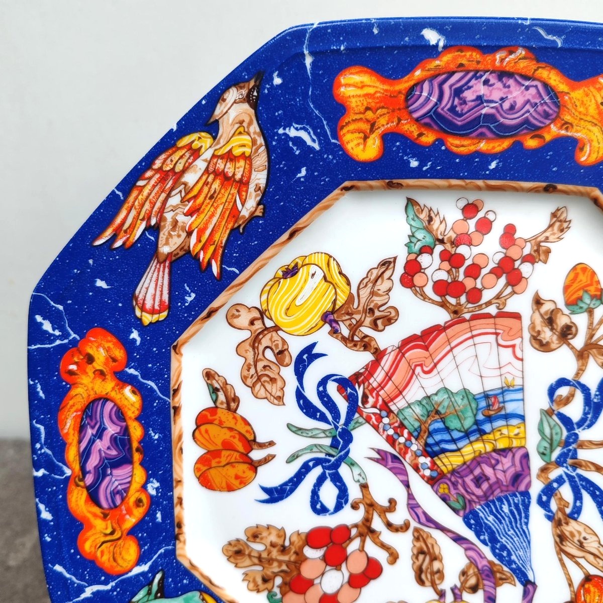 Hermès Paris Assiette porcelaine »Marqueterie de Pierres d’Orient et d’Occident » 1989-photo-4