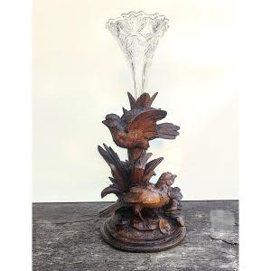 Porte-vase en bois (style Forêt-Noire, suisse) vase en verre de Bohême fin XIX Début XX ème