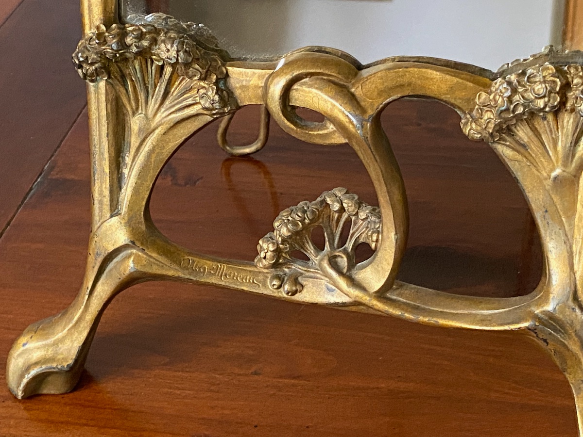 Auguste Moreau (1834–1917)  « Ombelles » Miroir de table en étain doré, Art Nouveau, vers 1900-photo-2