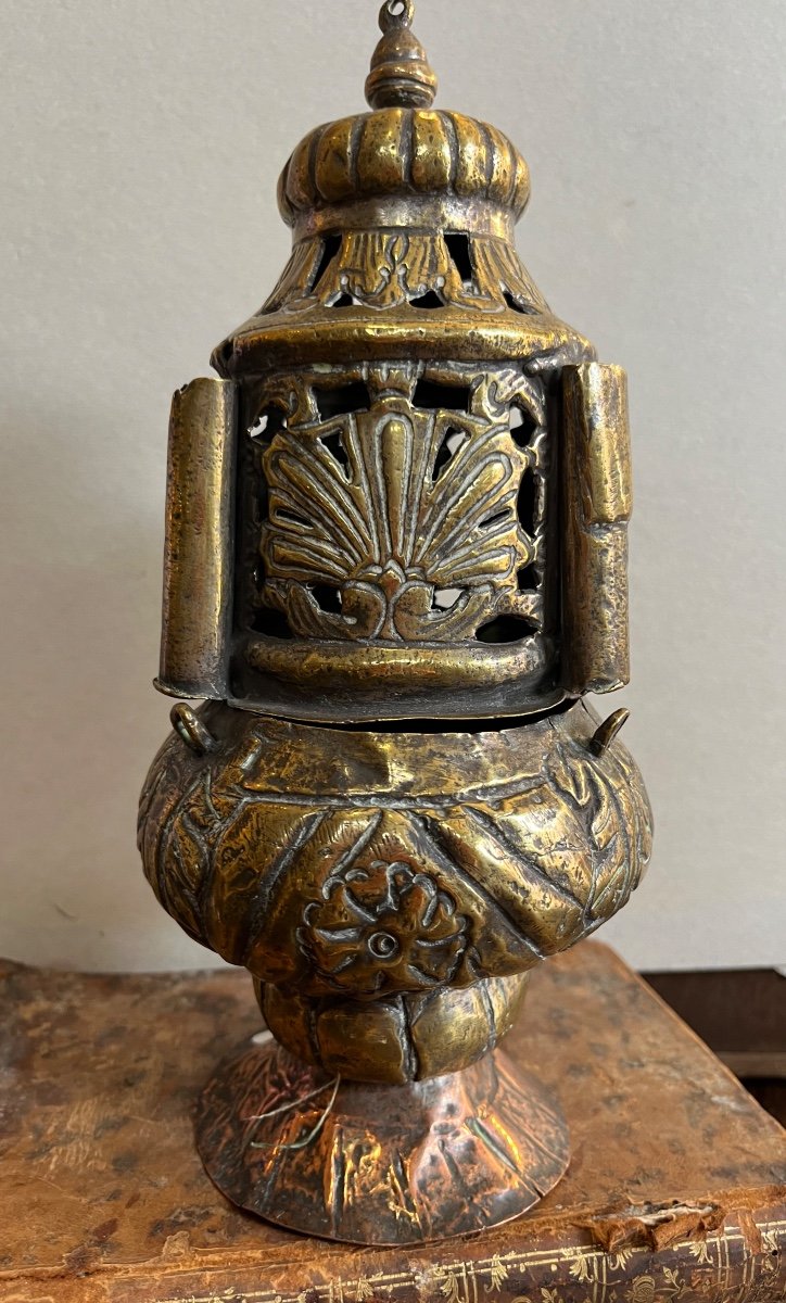 Encensoir En Laiton époque Louis XIV.  