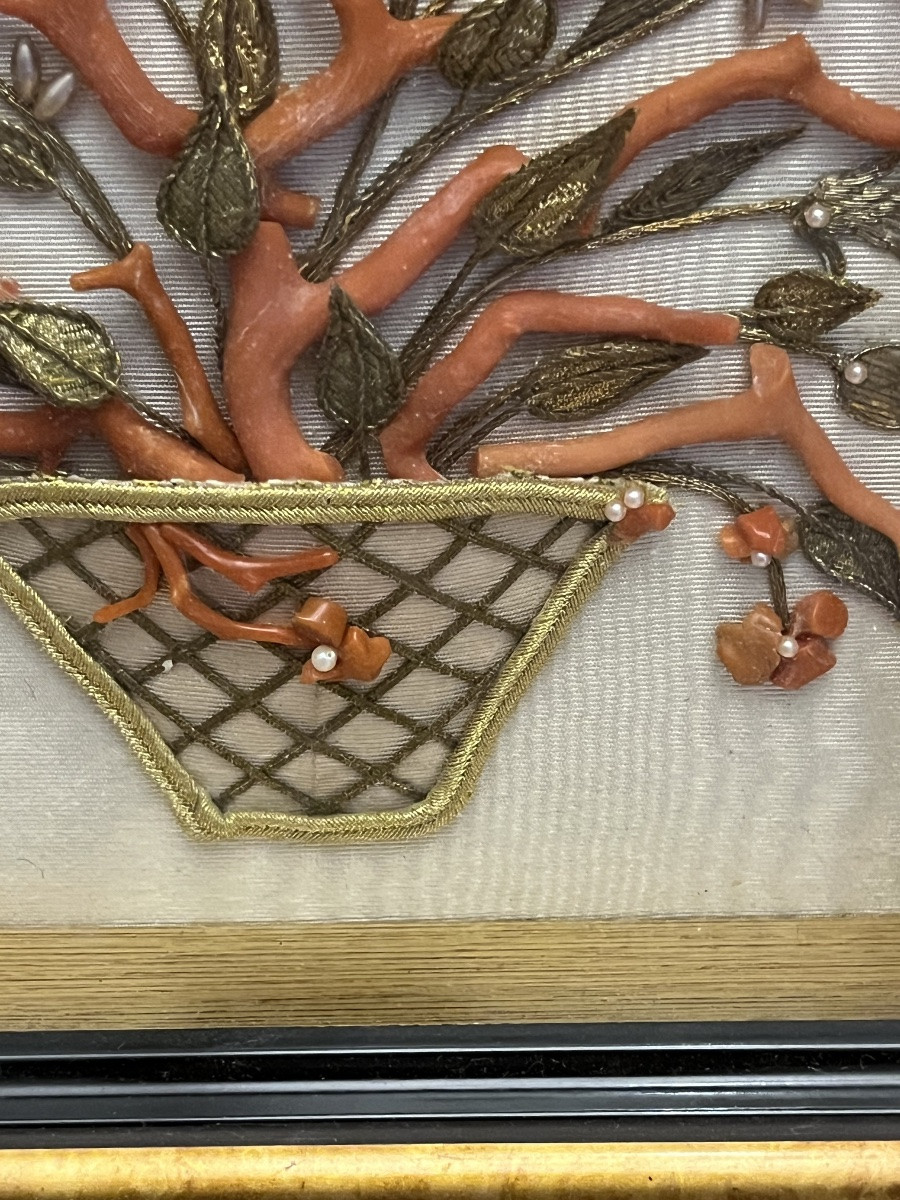 Nice Frame With A Set Of Red Coral. -photo-1