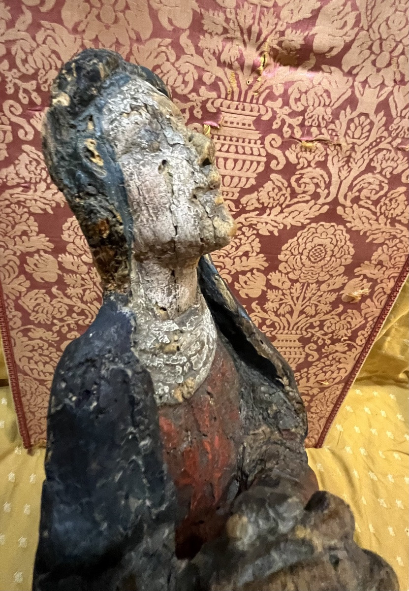Vierge de déploration, XVII eme siècle, bois sculpté. France. -photo-3