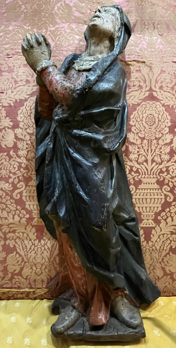Vierge de déploration, XVII eme siècle, bois sculpté. France. 