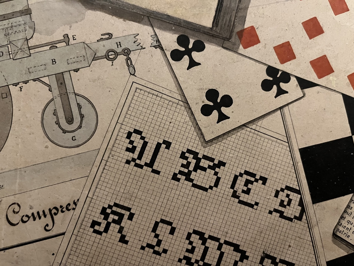 Grand dessin, trompe - l'oeil, avec toutes sortes de documents et des cartes à jouer. Mi 19 éme-photo-4