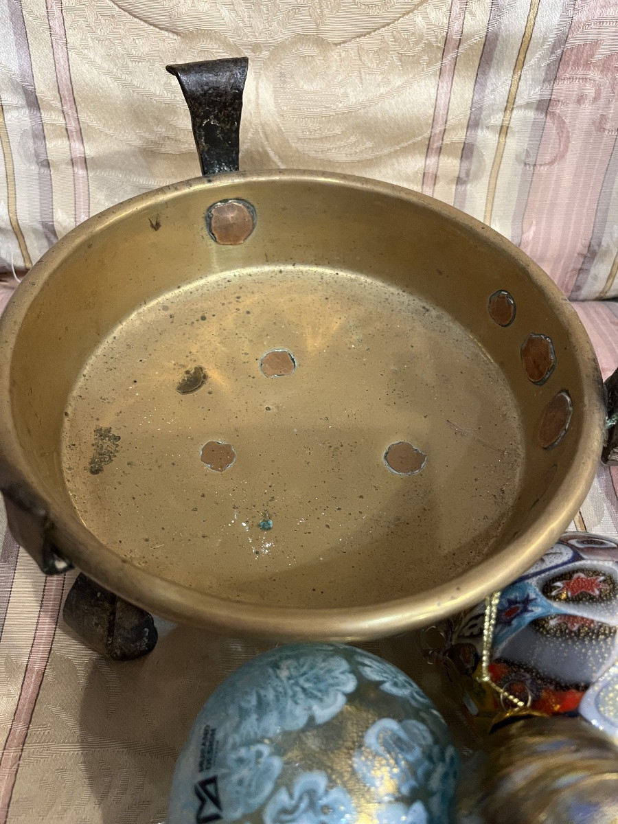 Element Of A 17th Century Copper Pharmacist's Brazier. -photo-4