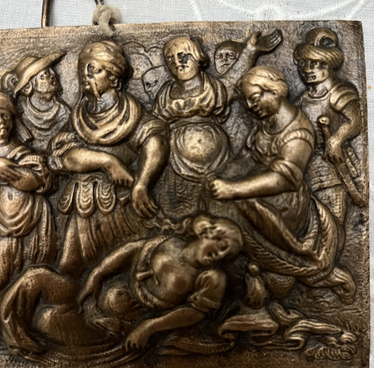 Plaquette en bronze XVII eme. Mort d’une reine antique.-photo-4