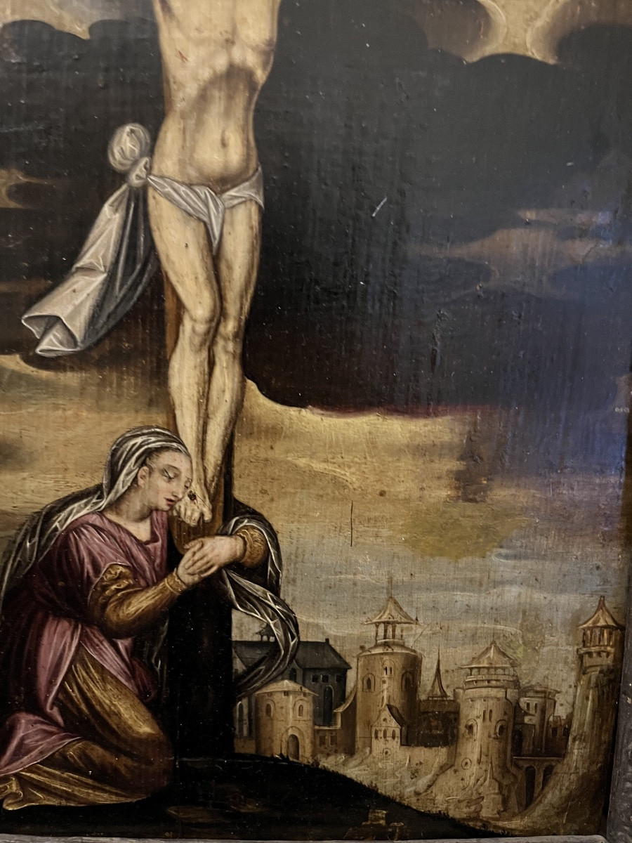 Crucifixion, huile sur panneau, époque XVII eme, cadre époque Louis XIII.-photo-7