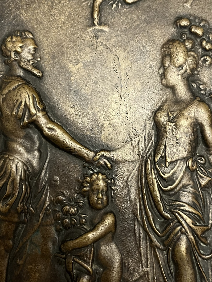 Large 17th-century Bronze Medal, Depicting Henry Iv, His Wife, And The Dauphin Between Them.-photo-3