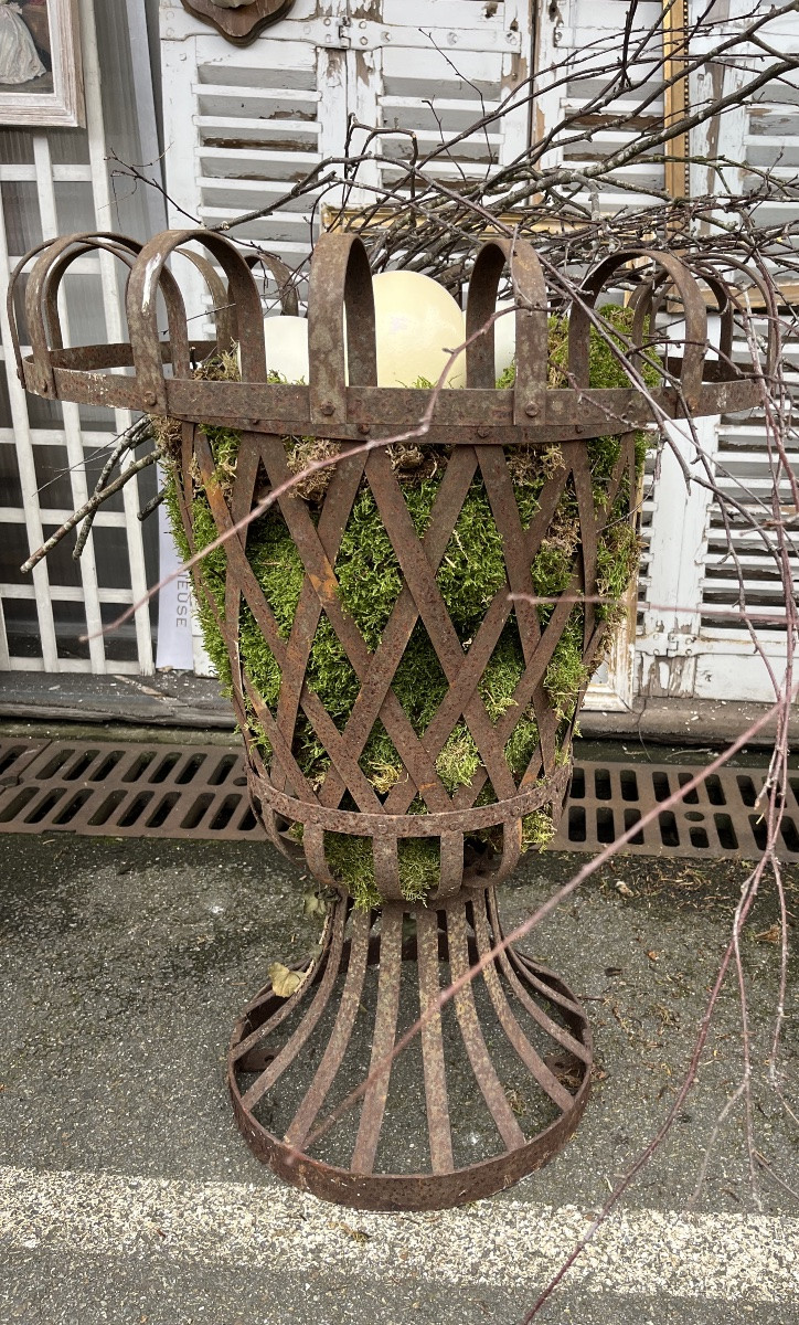 Large Medici Vase, Made Of Iron Strips. Indoor Or Garden Decoration.-photo-4