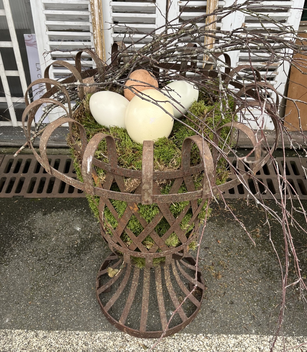 Large Medici Vase, Made Of Iron Strips. Indoor Or Garden Decoration.