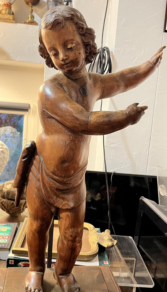 Grande statue en bois, XVIII eme siècle, représentant un Enfant Jésus.