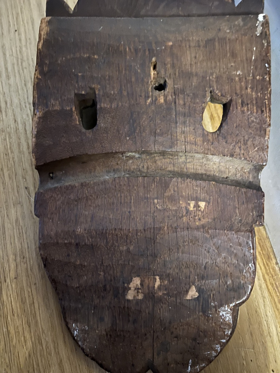 Angel's Head With Wings Gathered Behind The Head. 17th Century. France -photo-1
