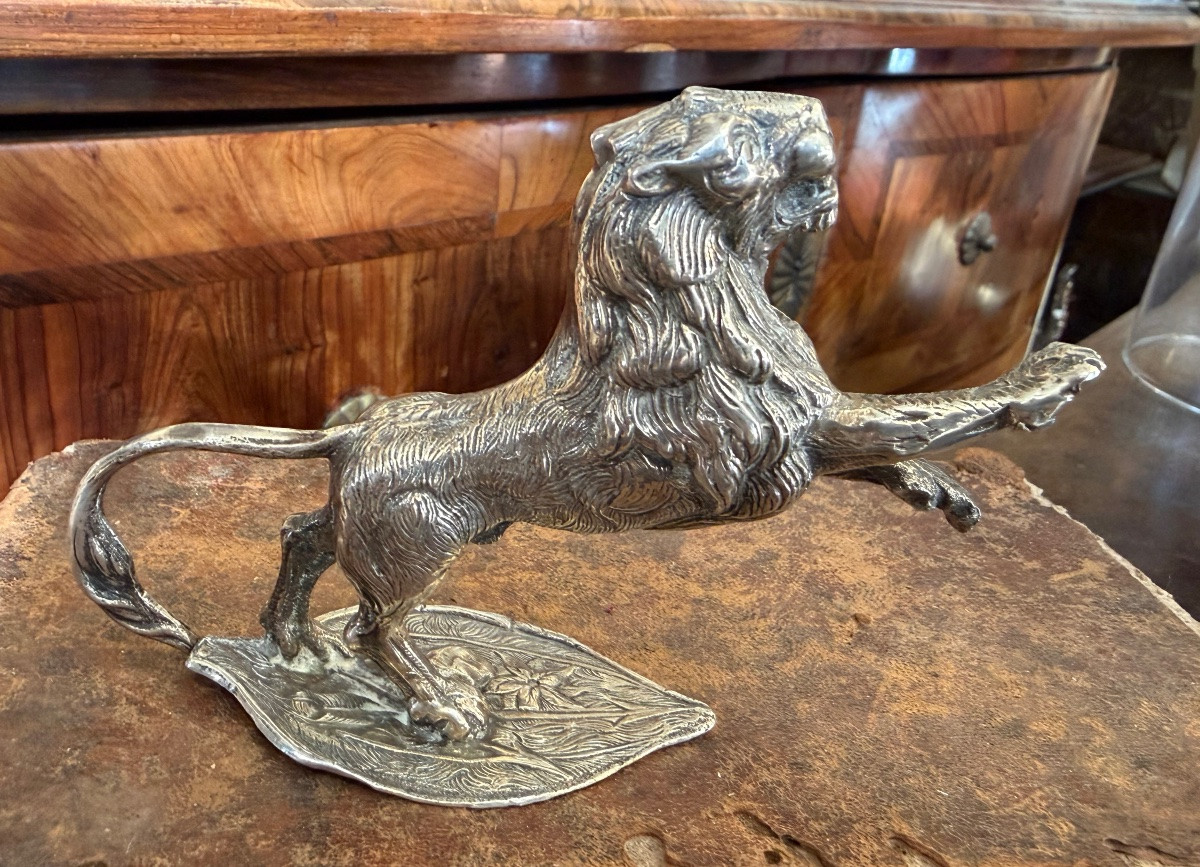 Lion, Heraldic Type, In Solid Silver.-photo-3