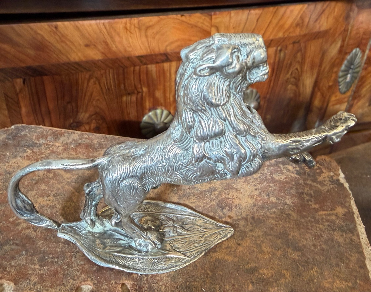 Lion, Heraldic Type, In Solid Silver.-photo-4