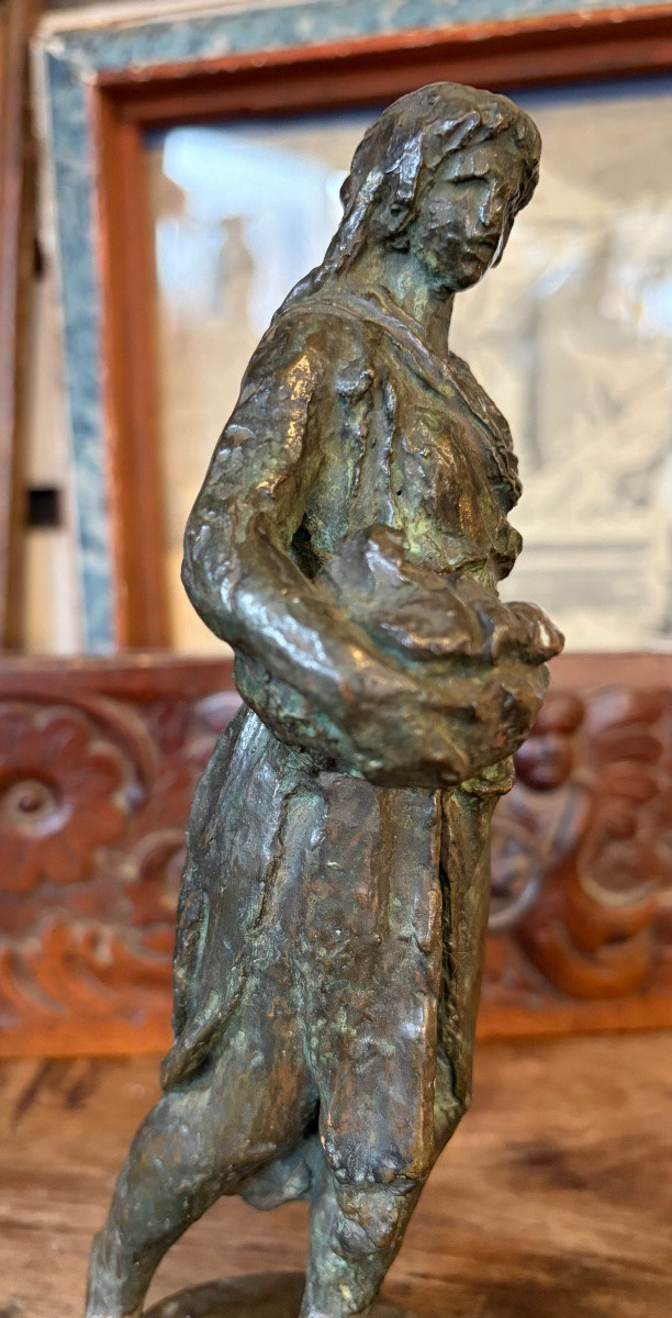 Solid Bronze Statuette, Late 19th, Early 20th Century. Young Woman Walking.-photo-3