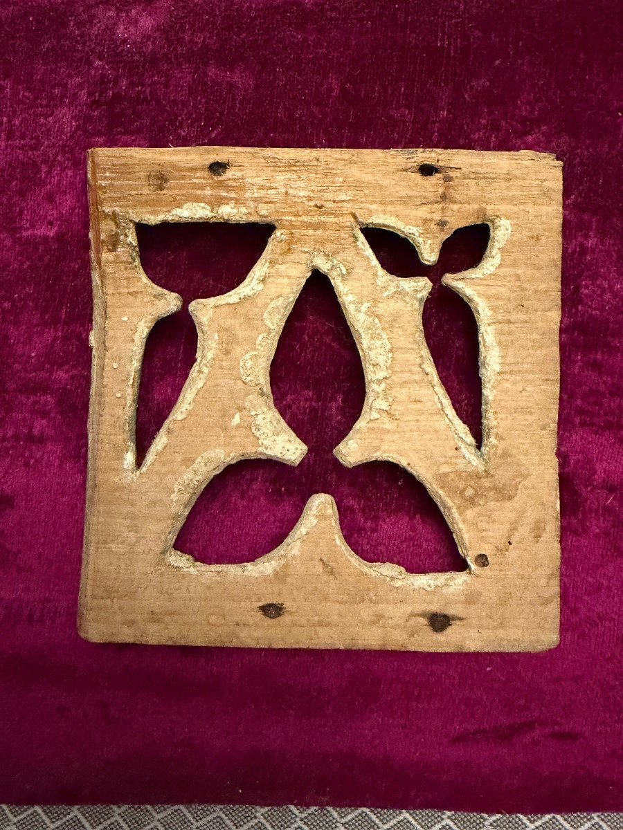 Small Pre-16th Century Gilded Wood Window.-photo-1