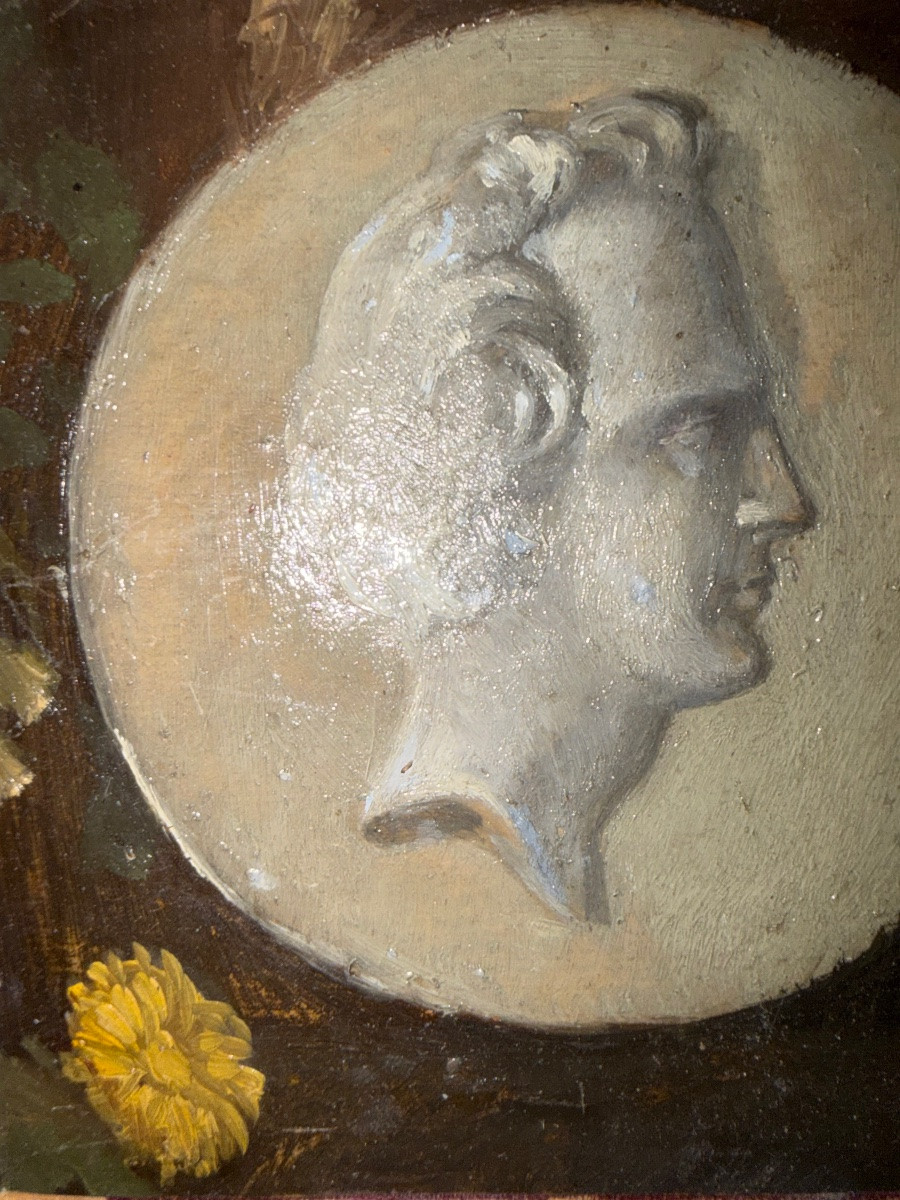 Fragment d’huile sur toile, portrait de profil d’un jeune homme, dans un tondo blanc. Début XIX-photo-3