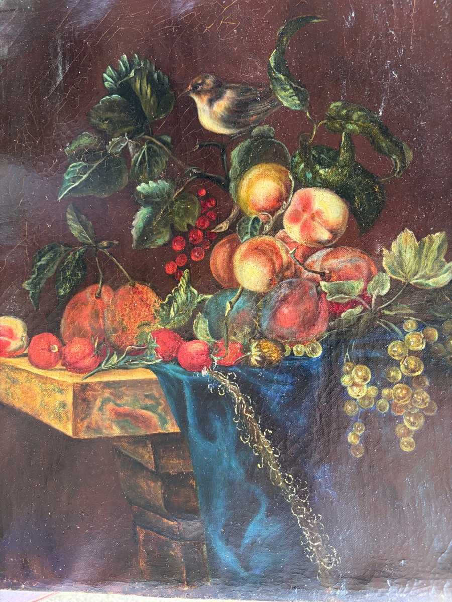 Huile sur toile, pyramide de fruits sur un plateau, avec un oiseau, fin 18 eme, début 19 eme.