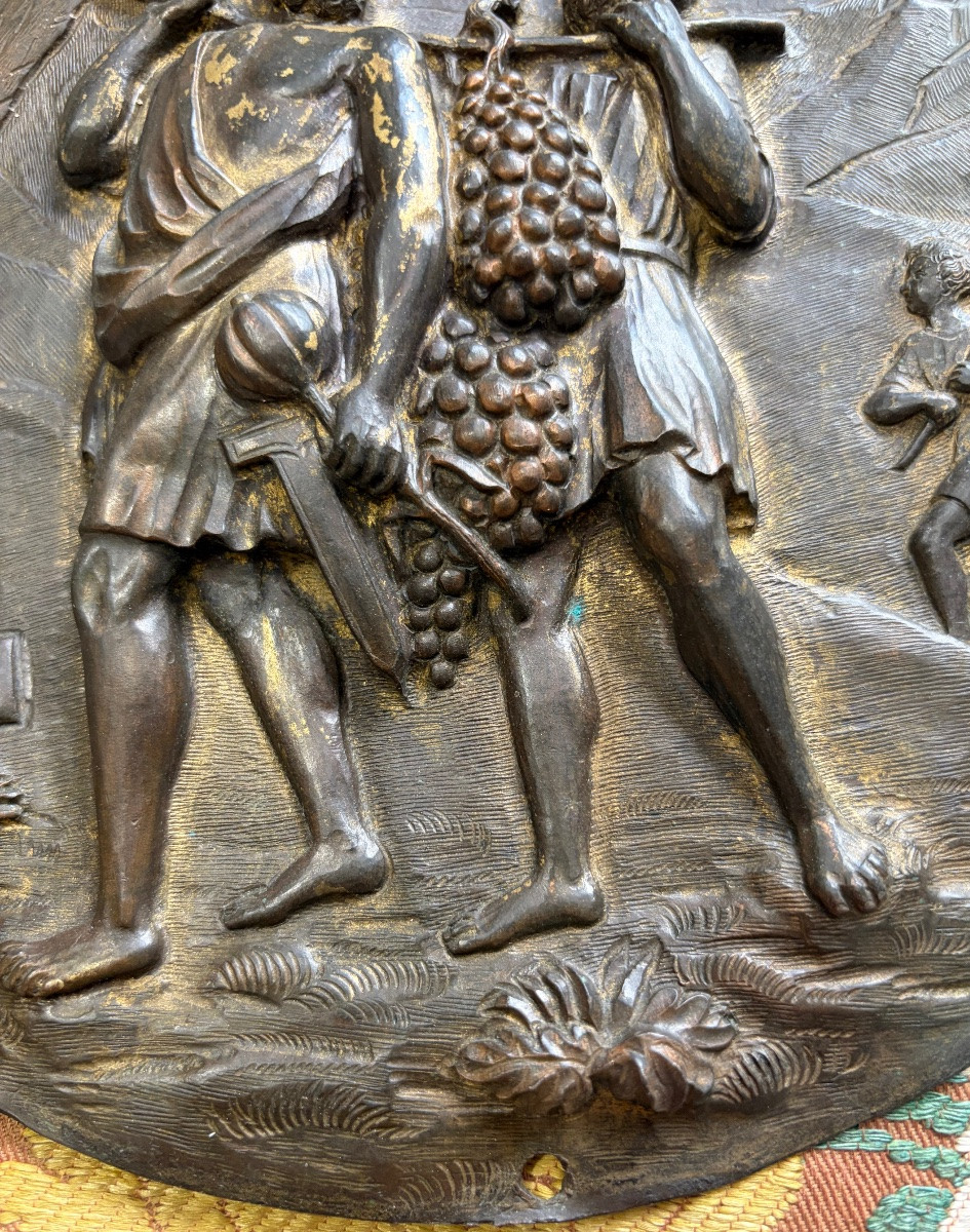 Large Bronze Plaque Depicting The Harvest Of Grapes In The Land Of Canaan. 17th Century.-photo-3