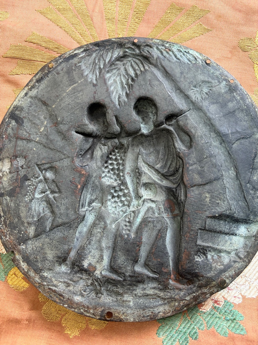 Large Bronze Plaque Depicting The Harvest Of Grapes In The Land Of Canaan. 17th Century.-photo-7
