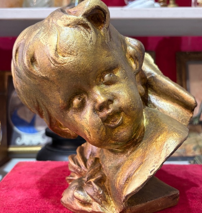 Plaster Head Of A Putto, In The 18th Century Style, Golden Patina. 20th Century.