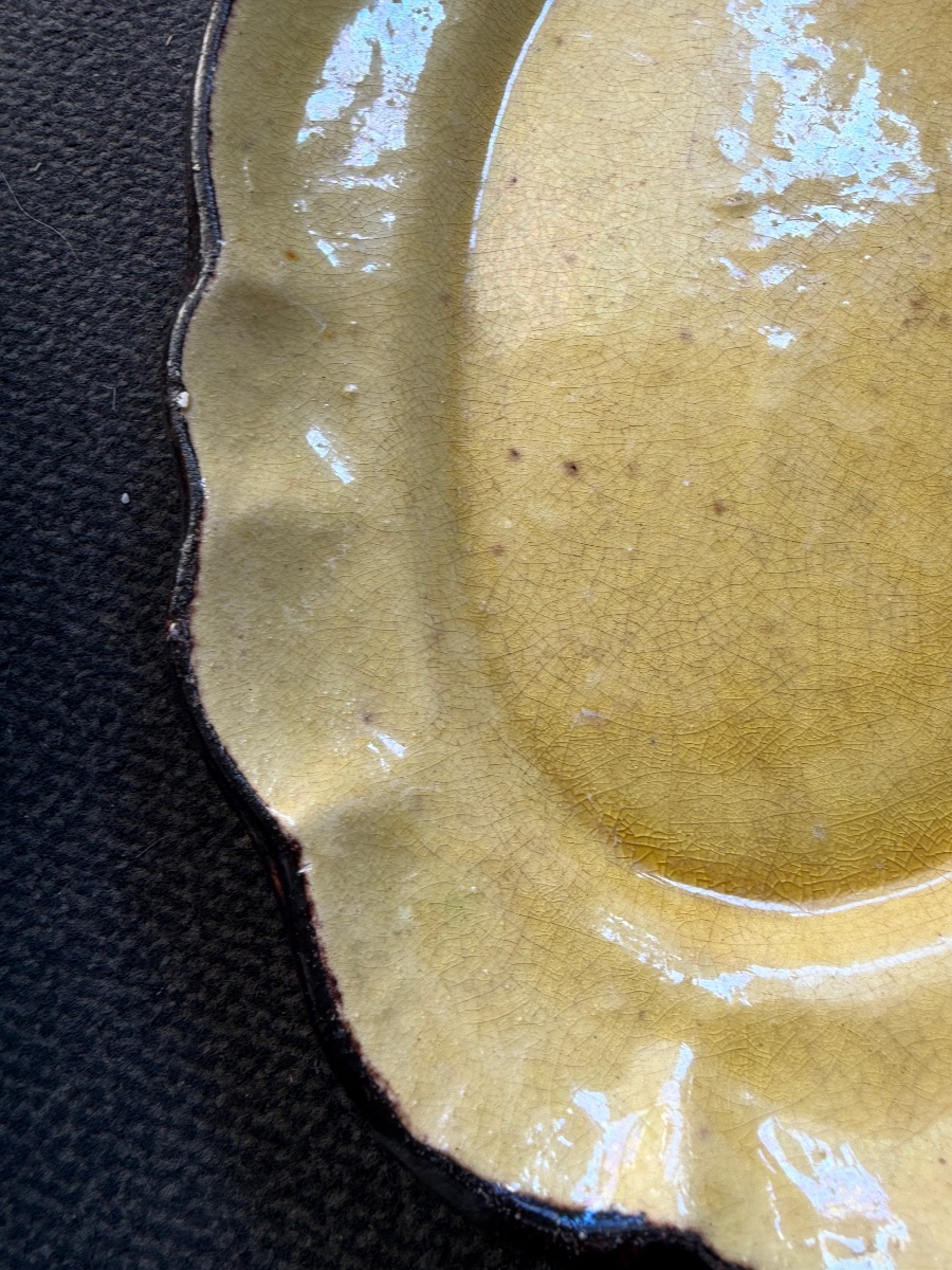 Two Small Dieulefit Earthenware Plates, Yellow With A Brown Border. 20th Century. France.-photo-2