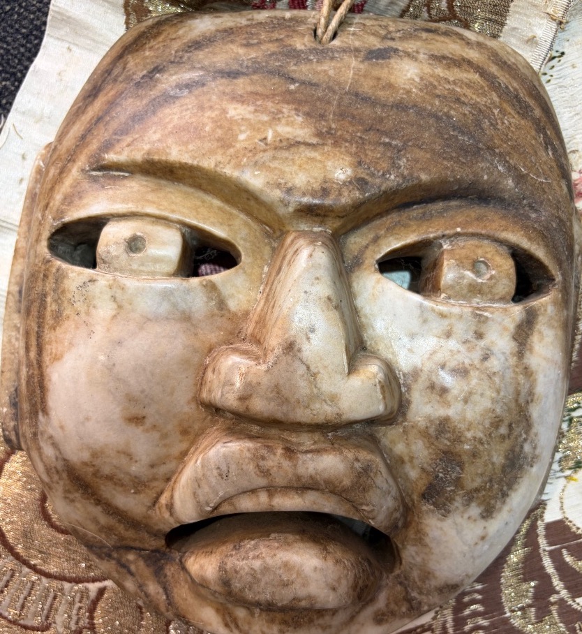 Masque en jadéite, Mexique. 