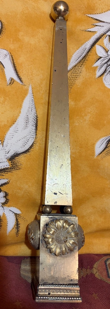 Obélisque en bronze, vers 1820/1830.
