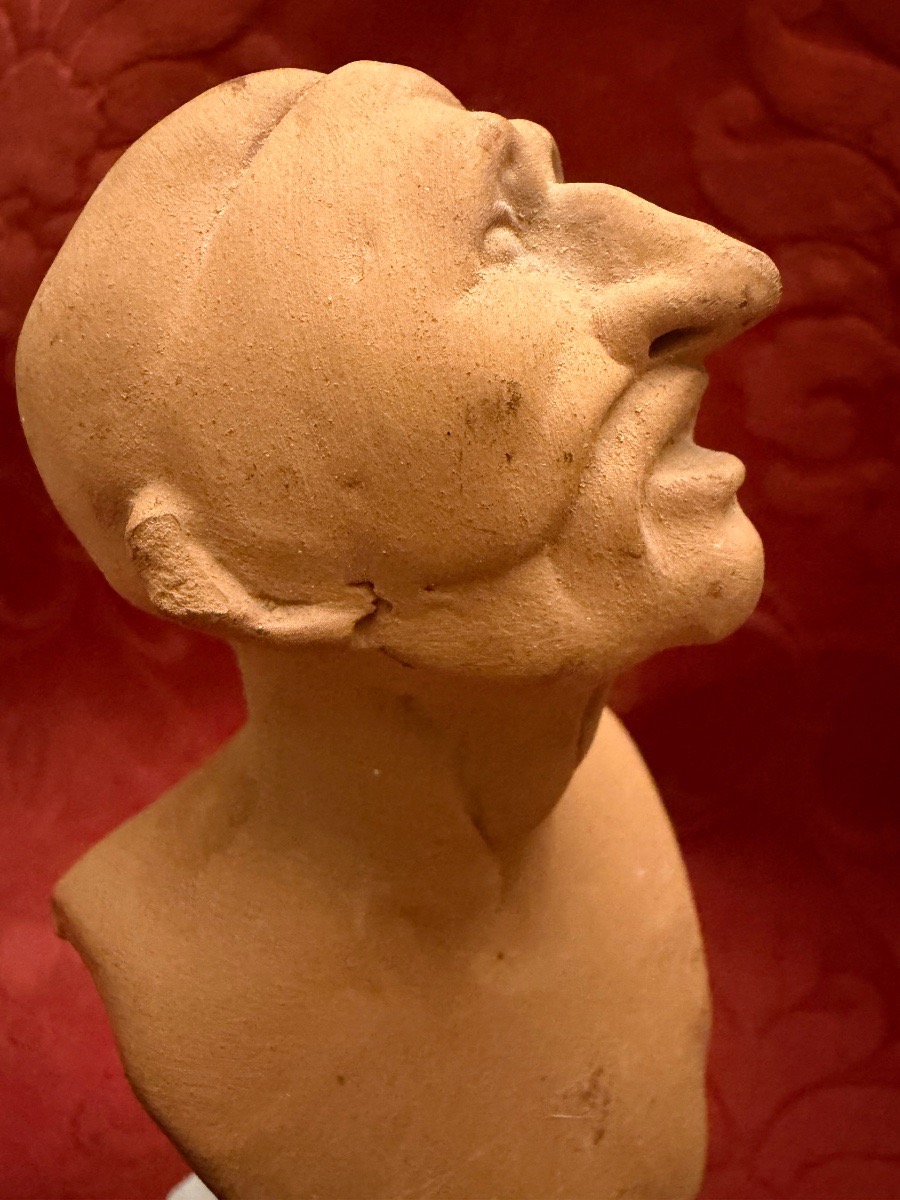 Small Terracotta Bust Of An Italian Actor Wearing A Commedia Dell&amp;#039;arte Mask. -photo-2