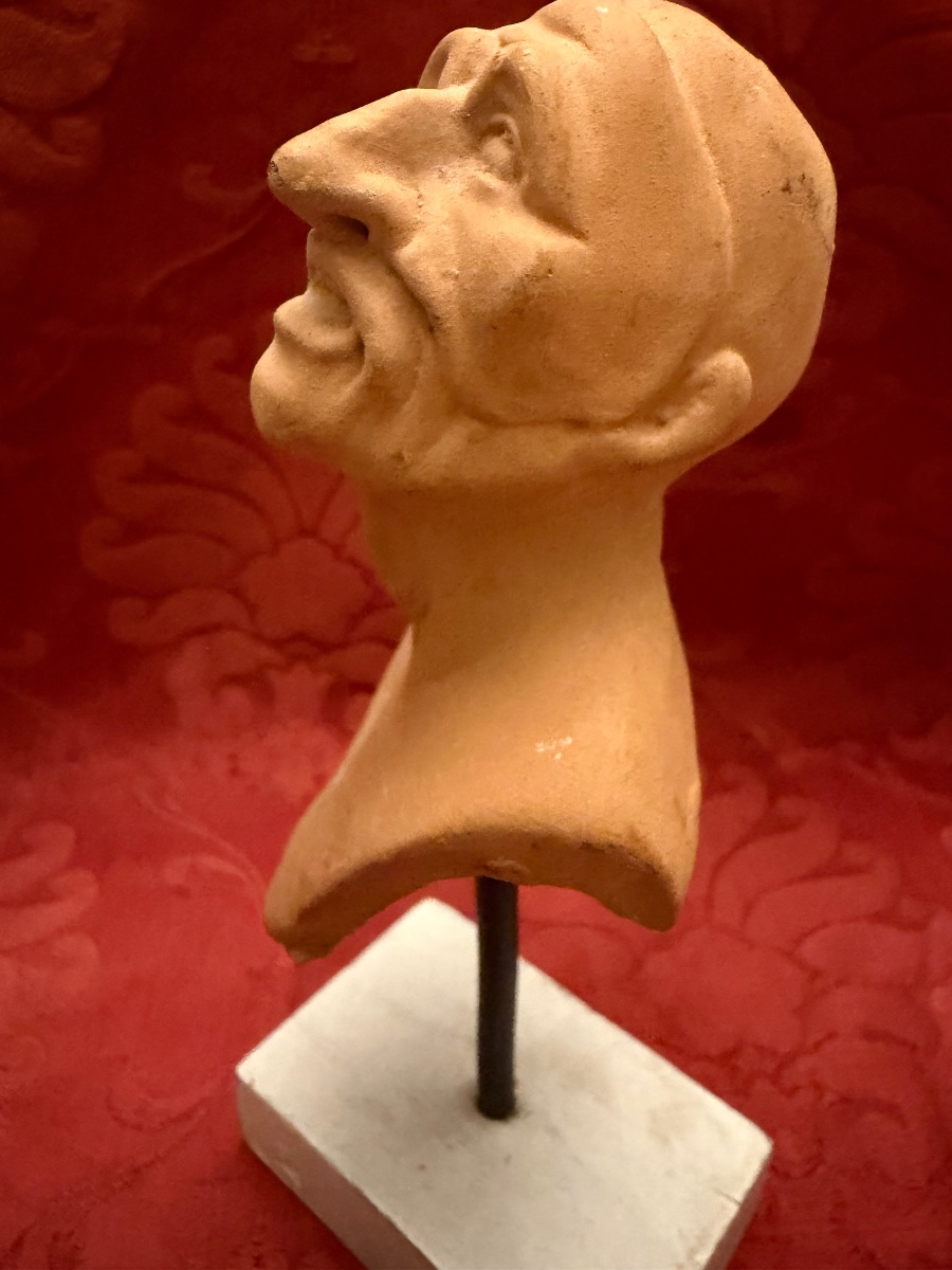 Small Terracotta Bust Of An Italian Actor Wearing A Commedia Dell&amp;#039;arte Mask. -photo-6