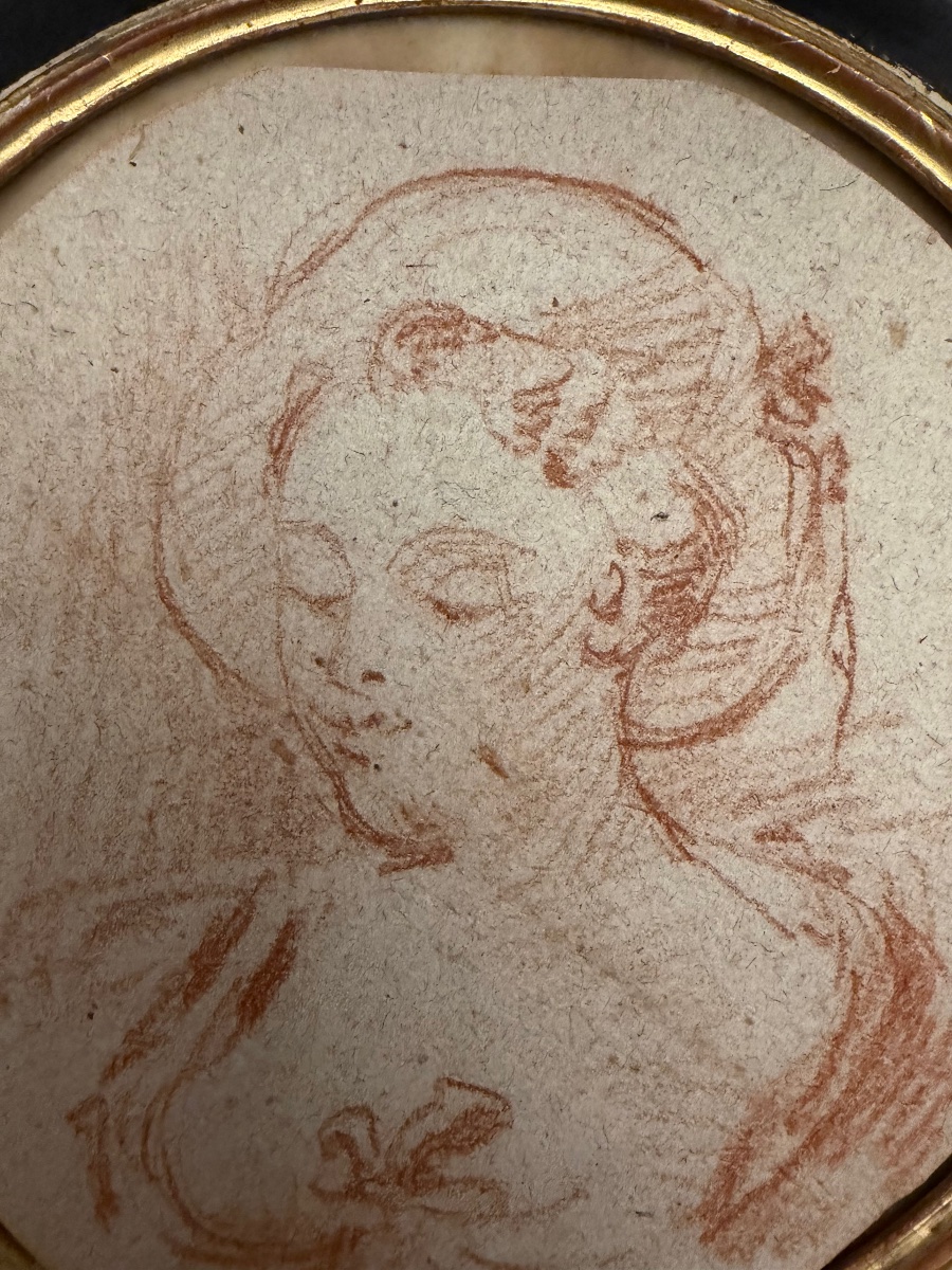 Portrait à la sanguine d’une jeune élégante au chapeau. XVIII éme, France. -photo-2
