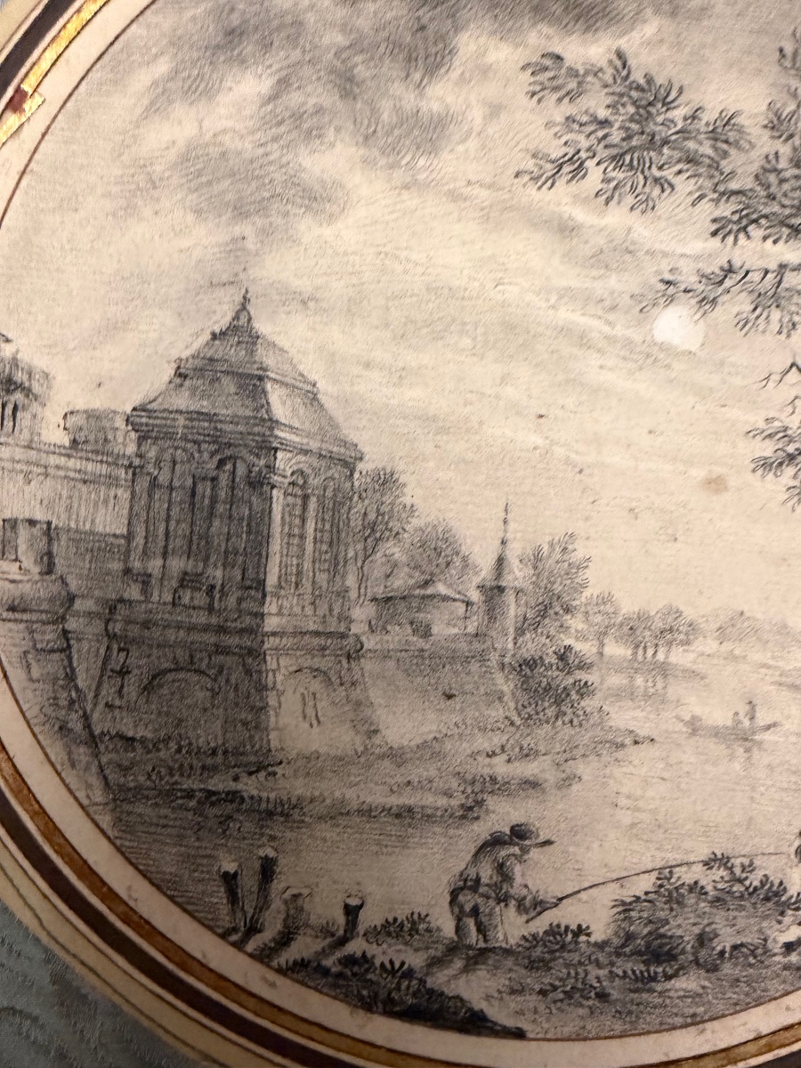 Dessin à la pierre noire, tondo, pêcheurs, château, arbres, fin XVIII éme ou début XIX éme.-photo-2