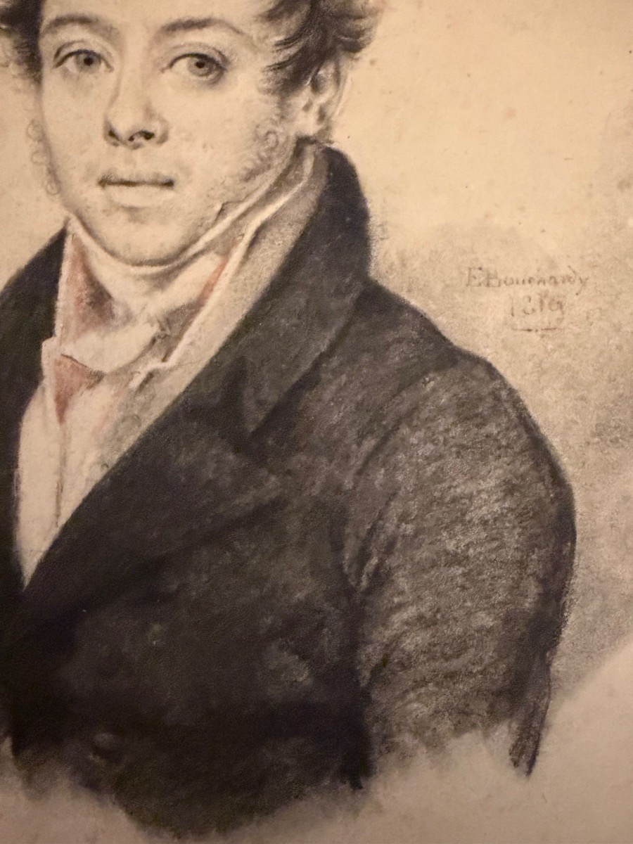 Portrait en buste d’un jeune homme de qualité, daté 1810. Estompe et mine de plomb, -photo-3