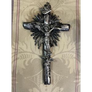 Christ en argent,  époque indéterminée.  