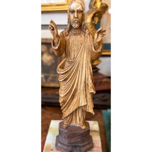 Christ en matière précieuse, bénissant le monde, vêtu d’un ample manteau très plissé.XIX eme .