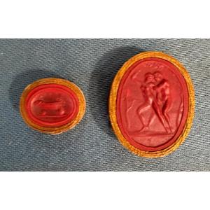 Deux camées en cire rouge, érotiques, Italie, Grand Tour. Fin XVIII eme, début XIX eme.