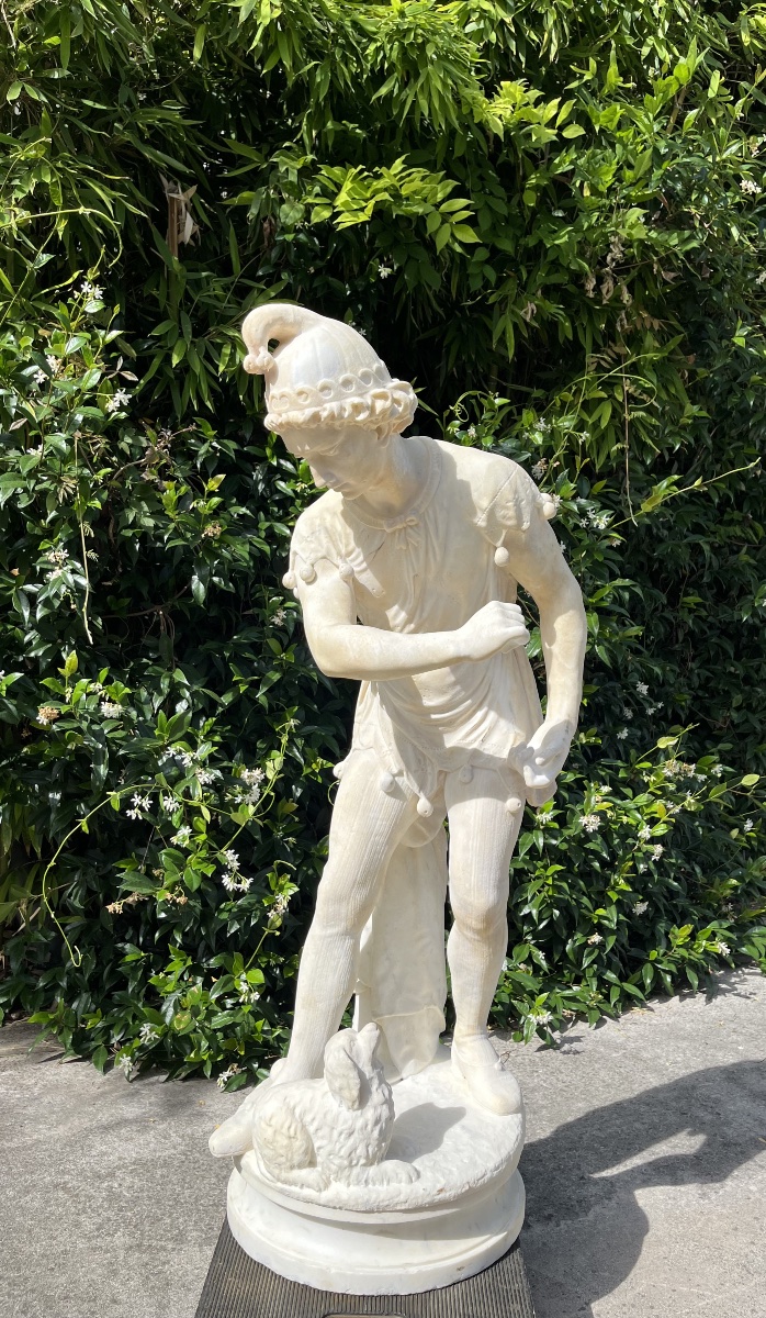 Sculpture en marbre ‘l’arlequin et son chien’