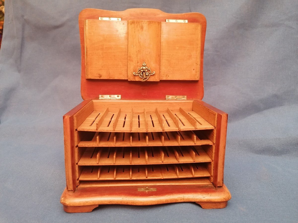 Blond Mahogany Cigar Box-photo-2