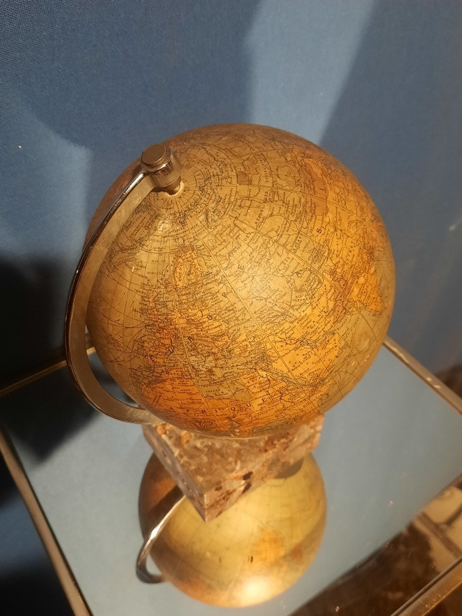 Illuminated Glass Earth Globe.-photo-4