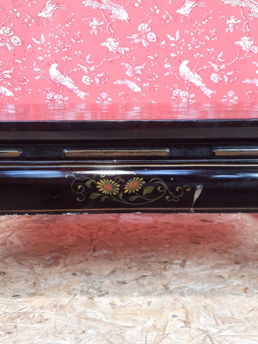 Lacquer Coffee Table.-photo-2